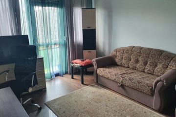 Debrecen, Darabos utca - One room is for rent in a three bedrooms flat next to Plaza