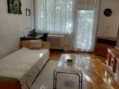 Debrecen, Kardos Albert utca - 1 room for rent in a 2 rooms flat close to Divinus